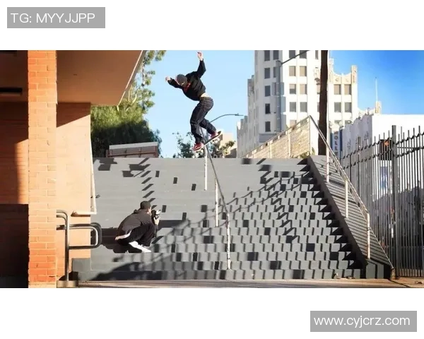 重庆滑板队的边路渗透策略与滑板文化的融合探索 重庆滑板队的边路渗透策略与滑板文化的融合探索